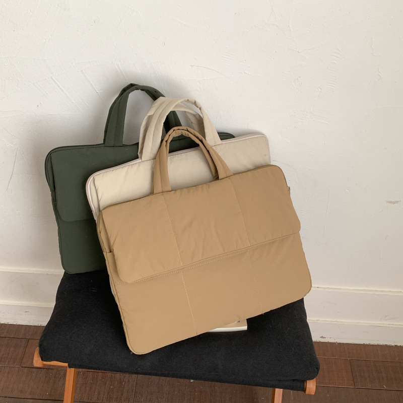Korean Style New High-Looking Solid Color Simple Checkered Handbag for Women, Casual and Lightweight Daily Commuting Tablet Bag Korean Style New High-Looking Solid Color Simple Checkered Handbag for Women, Casual and Lightweight Daily Commuting Tablet Bag