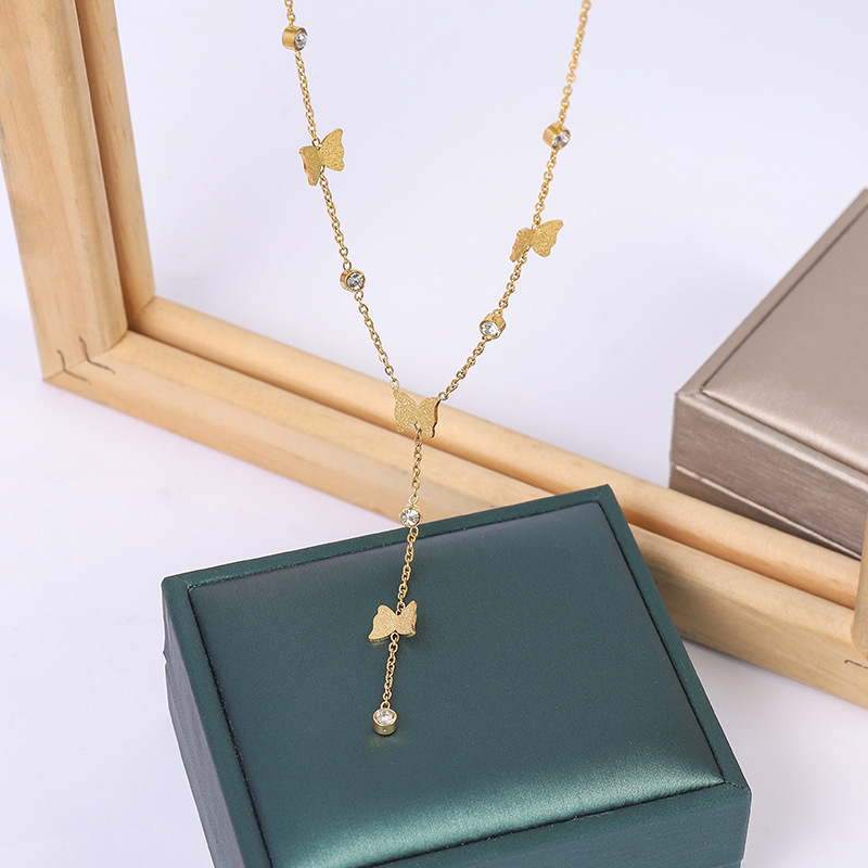 20g Weight Artificial Diamond Inlay Material Elegant Butterfly Titanium Steel Plating Artificial Diamond Necklace