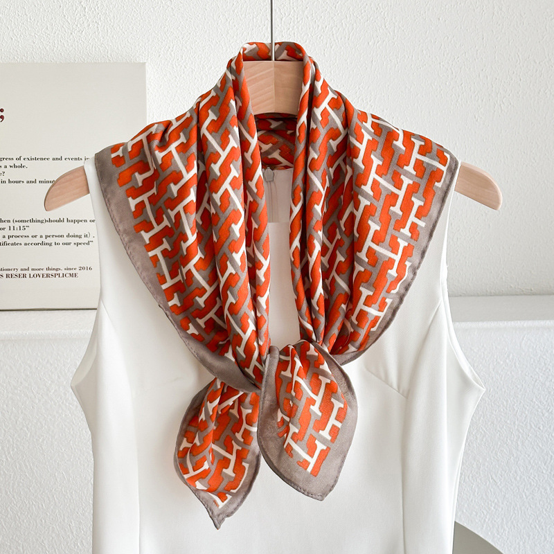 겹쳐진 H 문자 - 주황색