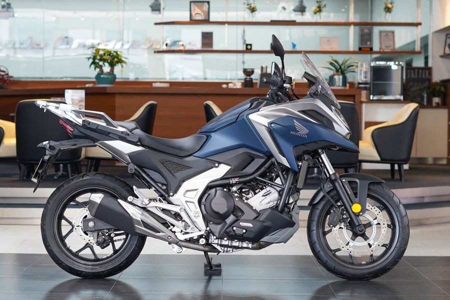 Suitable for Honda Nc750X Tail Rack Aluminum Alloy Integrated Trunk Bracket Armrest Shelf Tail Wing Modification Accessories