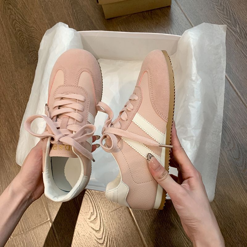 2025 zapatos de entrenamiento alemán de cuero retro nuevas mujeres primavera y verano deportes planos ocio suela blanda zapatos de estudiante con cordones