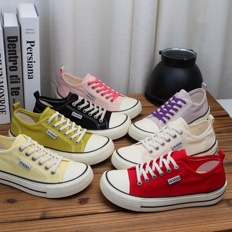 망고토 캔버스 슈즈 여성용 슬립온 슈즈 다용도 2026 여름 신상 와이드 버전 스니커즈 레트로 캐주얼 화이트 슈즈