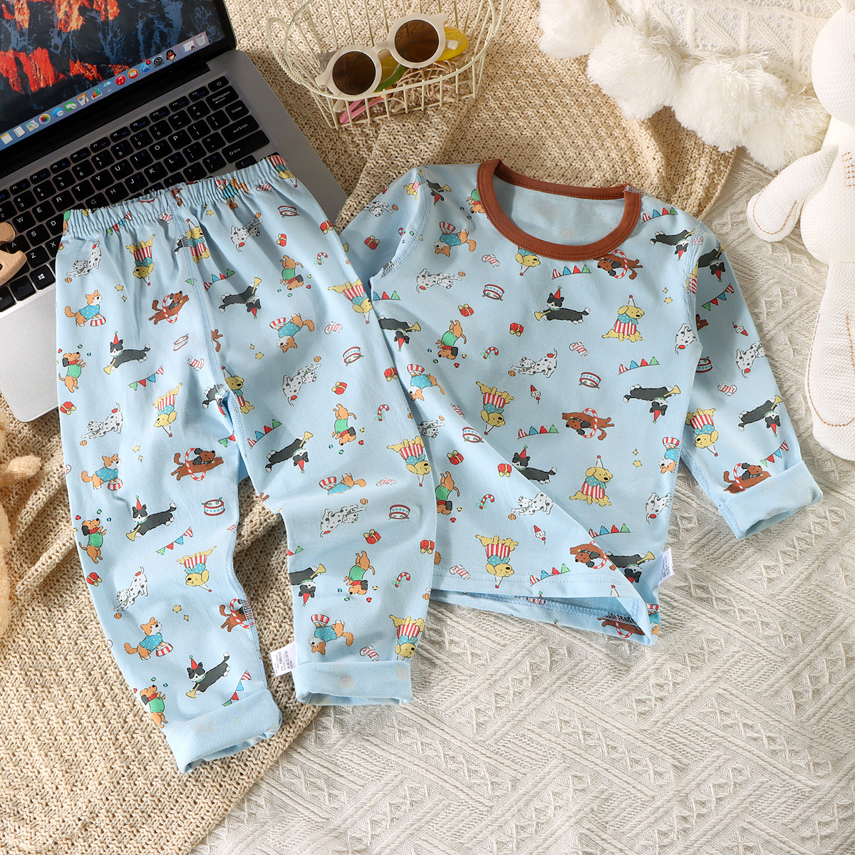 Ropa interior de algodón de primavera y otoño pijamas de cuello redondo para niños, ropa a domicilio de manga larga de dibujos animados para niños, ropa de otoño para hombres, traje de pantalones largos