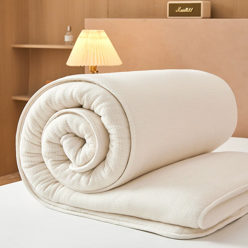 Одеяло стеганое одеяло утолщено весной и осенью