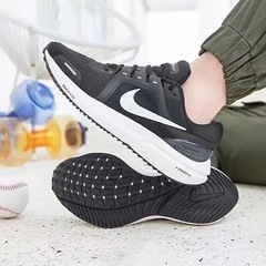 Air Zoom Vomero 16月着陸エアマットカジュアル軽量通気滑り止め耐摩耗性男女スポーツランニングシューズ