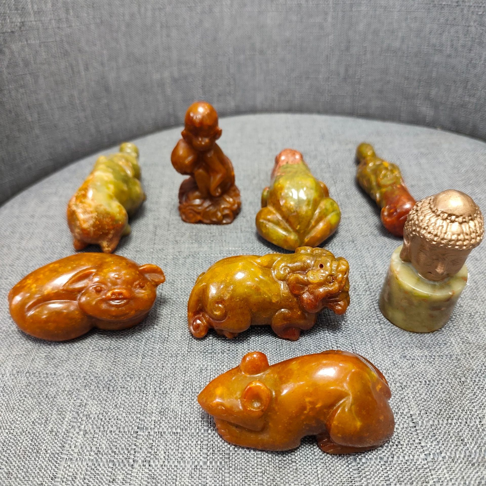 供应珠宝古玩工艺品杂项岫玉仿古做旧瑞兽招财貔貅手把件吊坠挂件