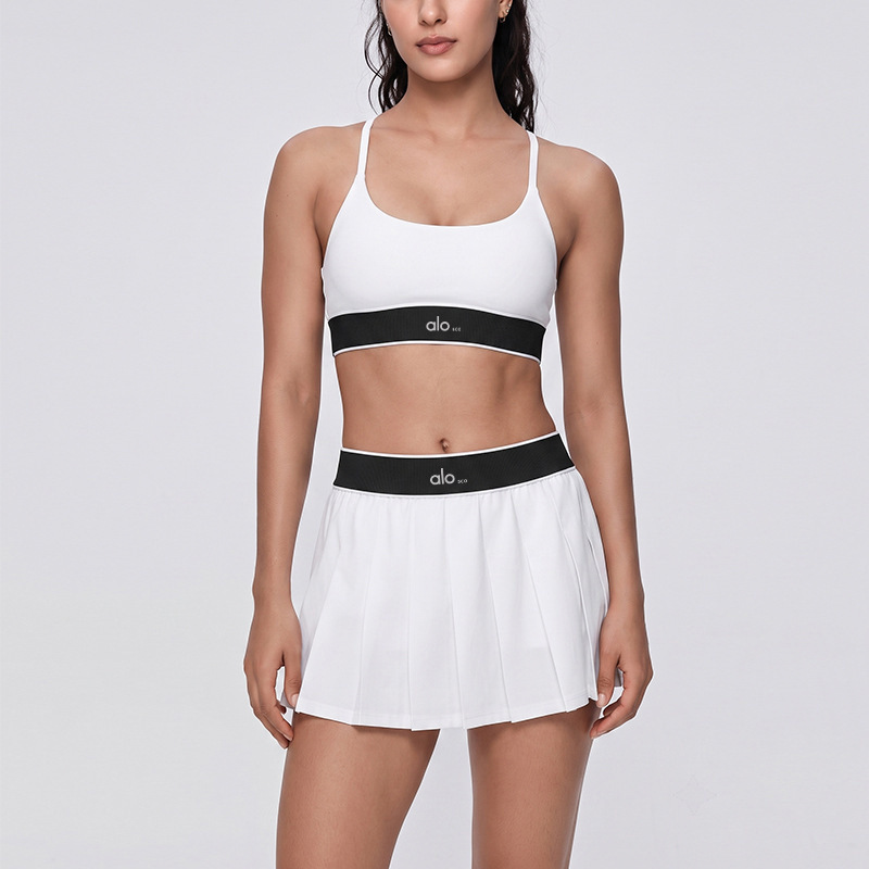 LOSCO casual tennis outfit, women's summer sportswear set, featuring a youthful striped halter top and a short skirt designed to prevent wardrobe malfunctions, a two-piece set