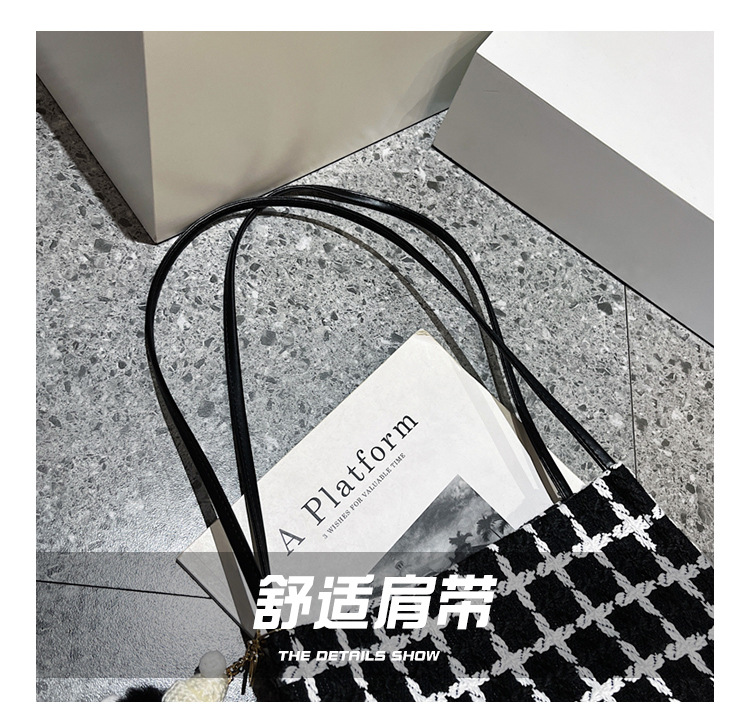 This year's popular bags are versatile for women. The 2023 new tweed bucket single-shoulder bag exudes a sense of sophistication and is a student commuting tote bag undefined