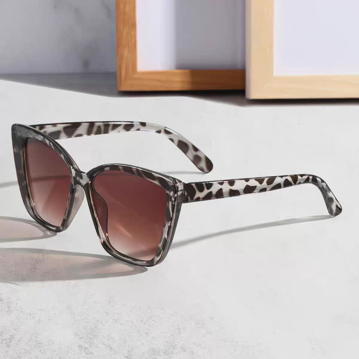 Dam solglasögon cat eye med stor båge eleganta glasögon_voghion.com