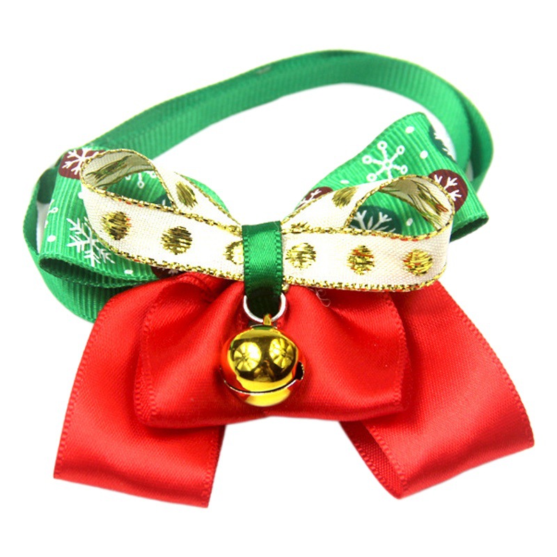 Accesorios de traje de Navidad para mascotas perro Bell pajarita con collar de gato sombrero de Navidad bufanda de doble cara material de terciopelo al por mayor