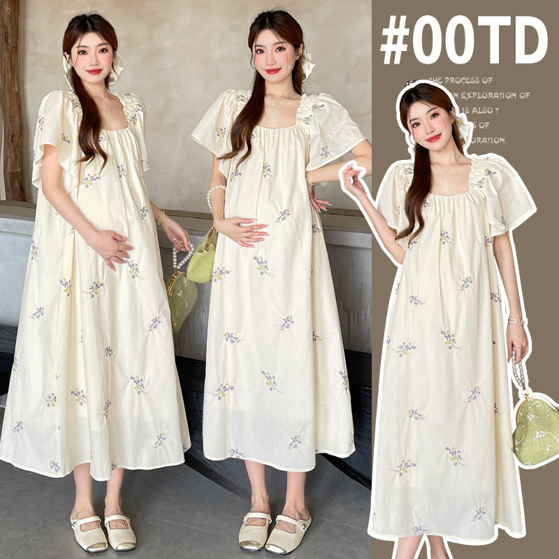 Real Shot of Pregnant Women's Summer 2025 New Cotton Embroidered Dress Mid-Length Maternity Wear