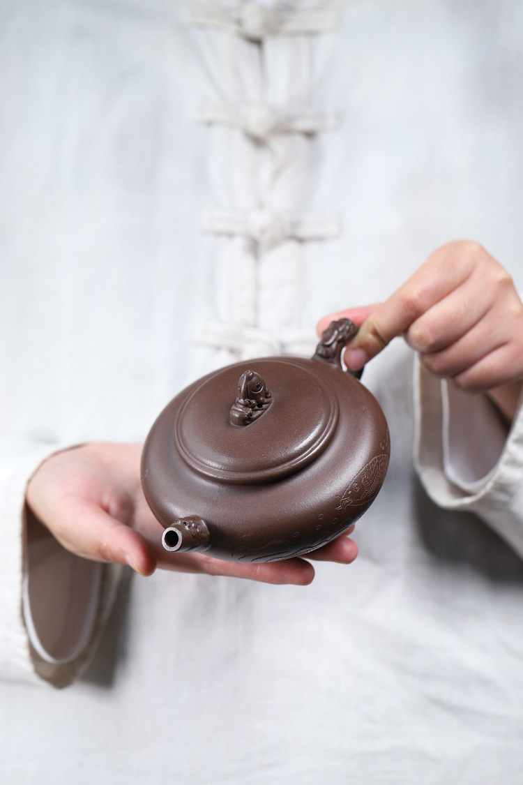 Handmade Yixing Purple Clay Teapot – Traditional Chinese Zisha Pot 12 O1CN01SdMWNS2KtGay1tVeY !!2326669614 0 cib