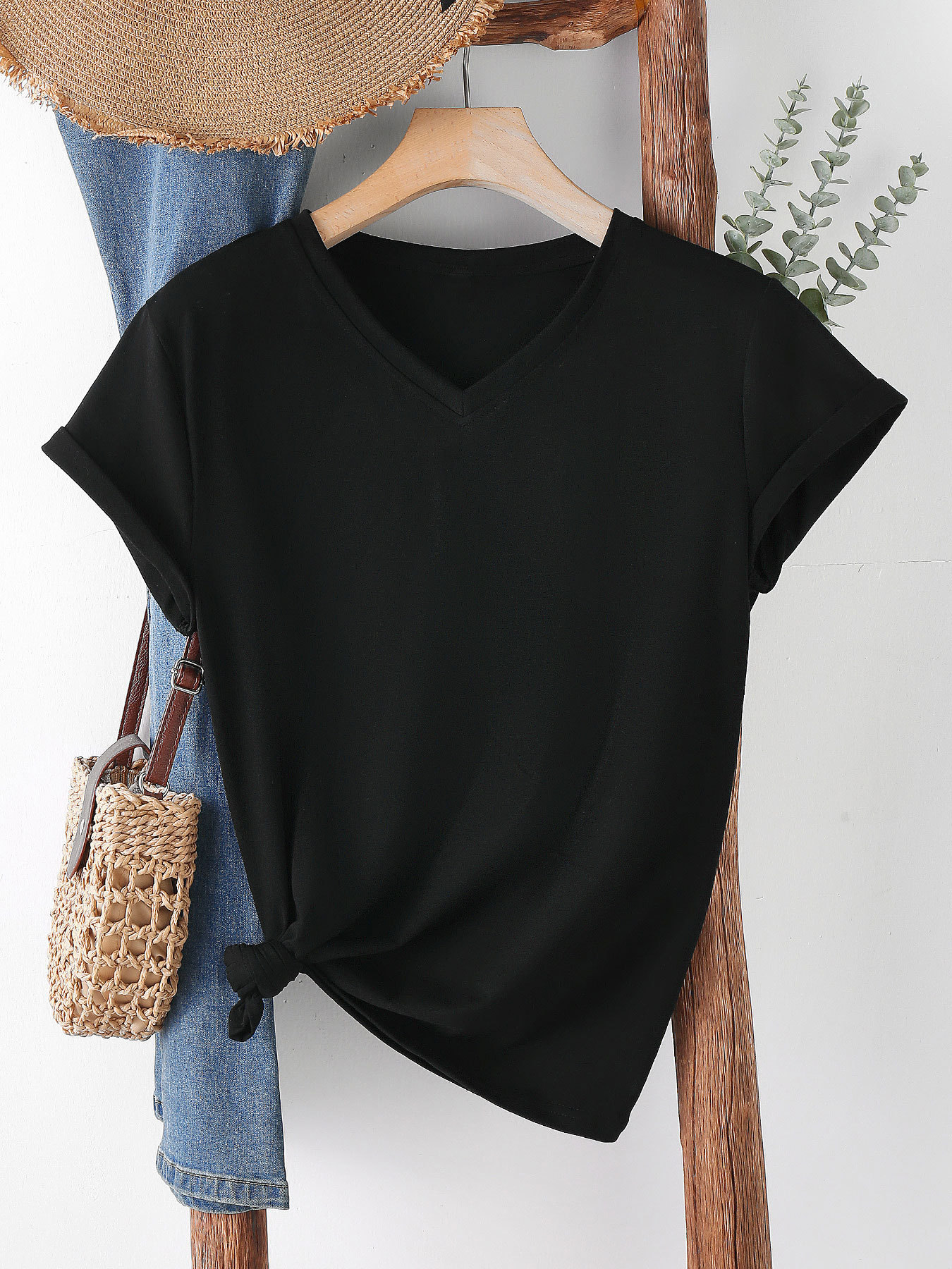 159g Weight Short Sleeve Sleeve Length Regular Sleeve Sleeve Type CVC Pull Frame, Cotton, Polyester Fabric Type Mid-Length (65cm <Length ≤ 80cm) Top Length T-shirt, Pullovers Tops Type Casual, Office, Daily Occasion Round Neck Neckline Printing Function Loose Fit Type Geometric Pattern Summer Season Women's Gender European and American Style, Streetwear Style Wholesale Women's CVC Pull Frame Cotton Polyester European And American Style Streetwear Geometric Short Sleeve T-Shirts 39