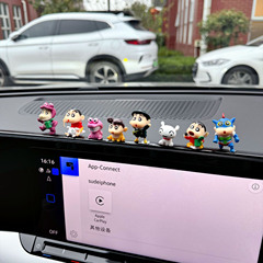 百変クレヨン小新シリーズ2024新型自動車装飾品車載アクセサリーセンターコンソール助手席アニメ装飾