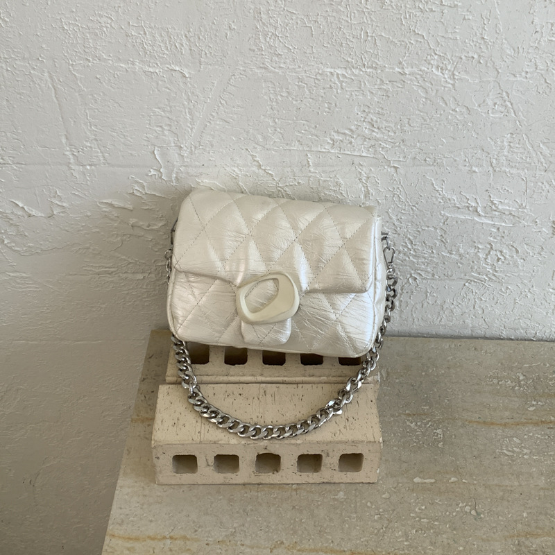 Exquisita bolsa cuadrada de diamante de moda lujosa pequeña bolsa de hombro de estilo de fragancia diaria bolsa de moda personalizada