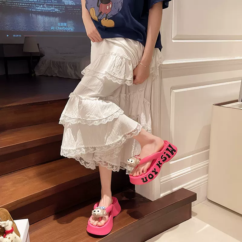 新款踩屎感人字拖鞋女夏外穿2025春季新款厚底防滑凉拖小个子凉鞋