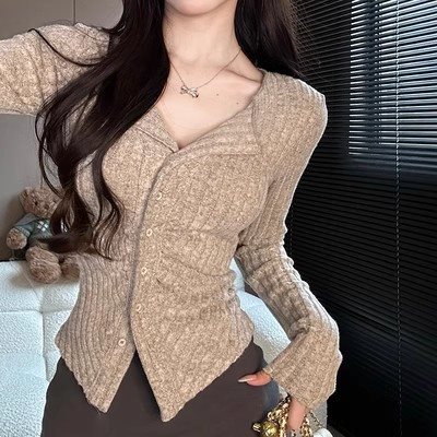 플러스 사이즈 니트 베이스 셔츠 여성용 봄과 가을 통통녀 슬림 핏 슬리밍 웨스턴 스타일 핑크 카디건 V-넥 긴팔 내부 탑