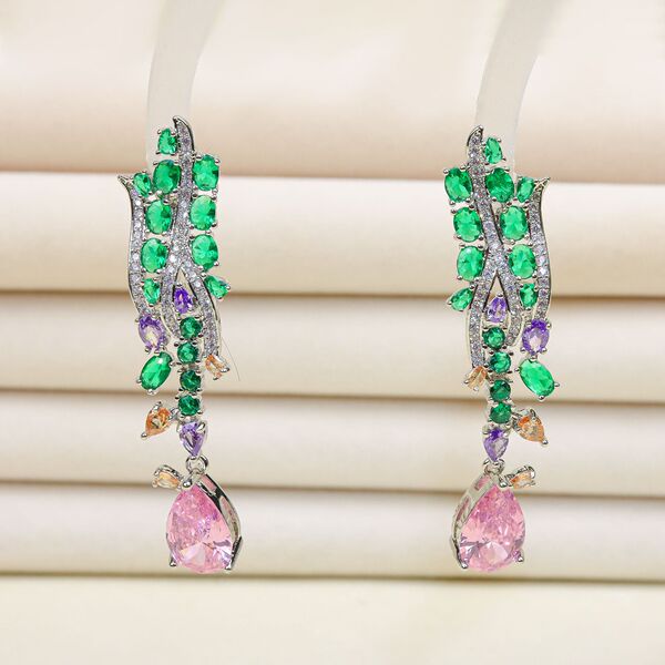 Elegant fuchsia earrings with zircon