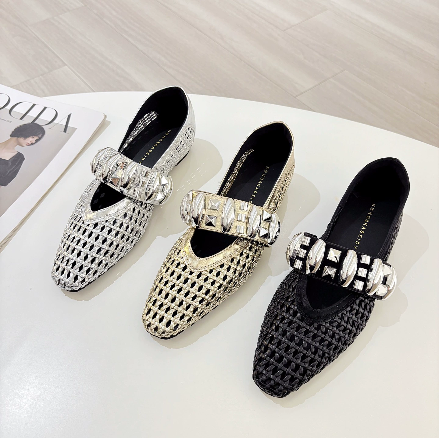 Элегантные женские полусандалии с открытым носком для лета 2025 года, новые французские сандалии и шлепанцы Muller.