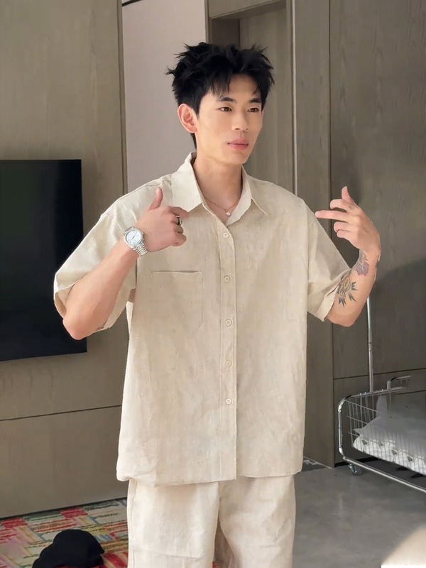 Men's summer linen suit, cotton-linen blend, old money style two-piece set with shorts and short-sleeved shirt, Tencel, minimalist style for the modern businessman Men's summer linen suit, cotton-linen blend, old money style two-piece set with shorts and short-sleeved shirt, Tencel, minimalist style for the modern businessman