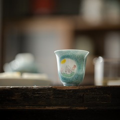手描きの窓付き玉兎月見茶碗、釉下彩陶器、模造陶器、家庭用品、茶碗、功夫茶器、新鮮で可愛らしい