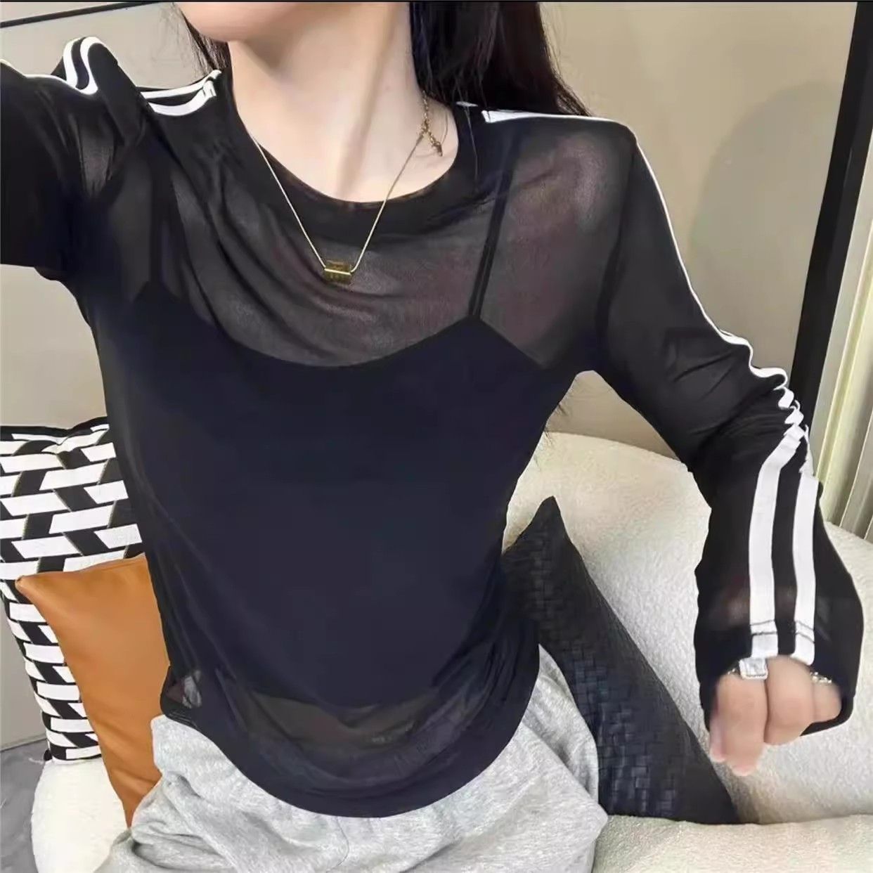 小心机性感微透网纱T恤女夏欧货辣妹纯欲防晒罩衫二条杆条纹上衣