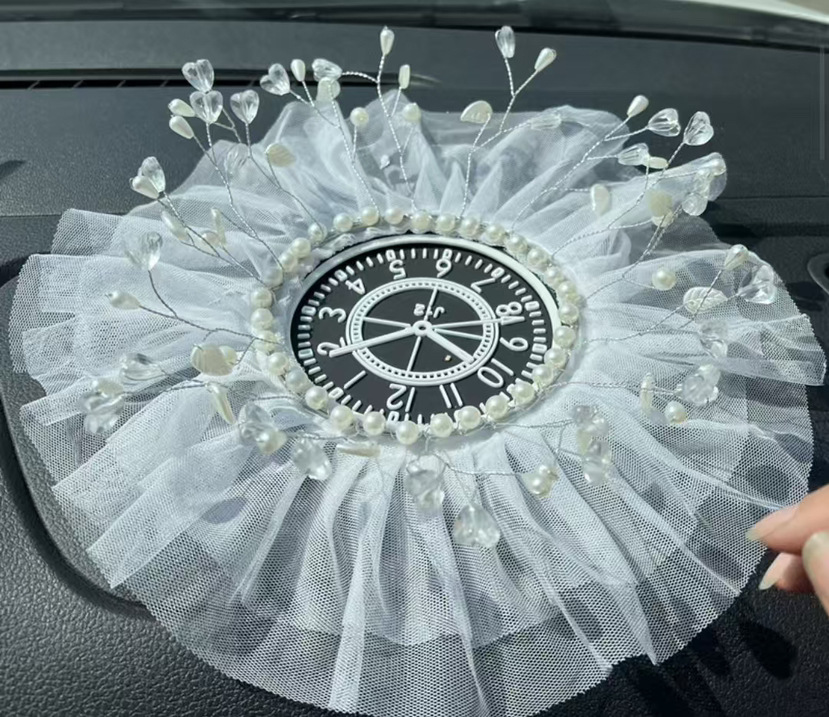 adornos de automóviles blancos grandes plumas almohadilla antideslizante amor almohadilla de cuentas diosa adornos de automóviles regalos de vello corto