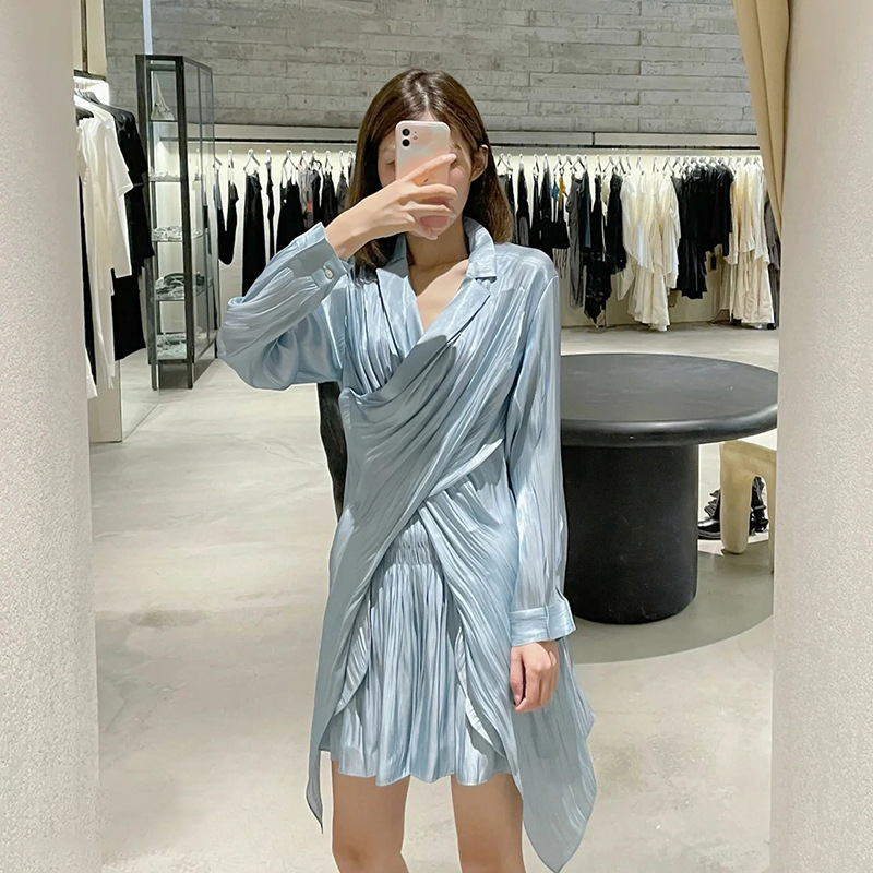 In-Stock Designer Water-Gloss Cross Irregular Shirt with Pleated Slimming A-Line Skirt Short Set for Winter