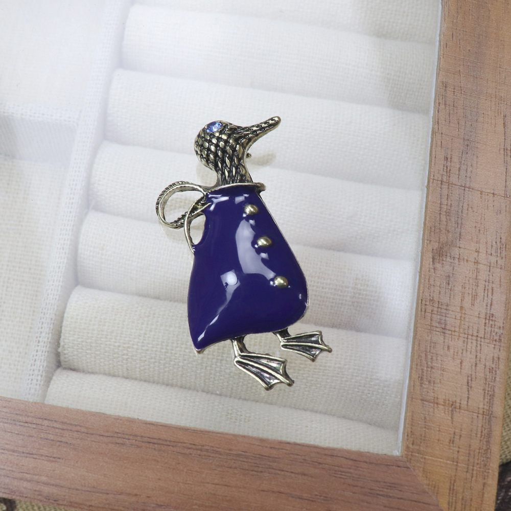 Second-Hand Vintage Niche Enamel Little Penguin Brooch