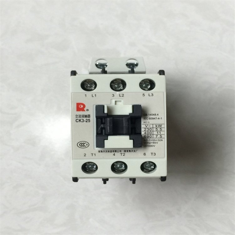 富士原装正品直流控制交流接触器 SK12L-E10 DC24V