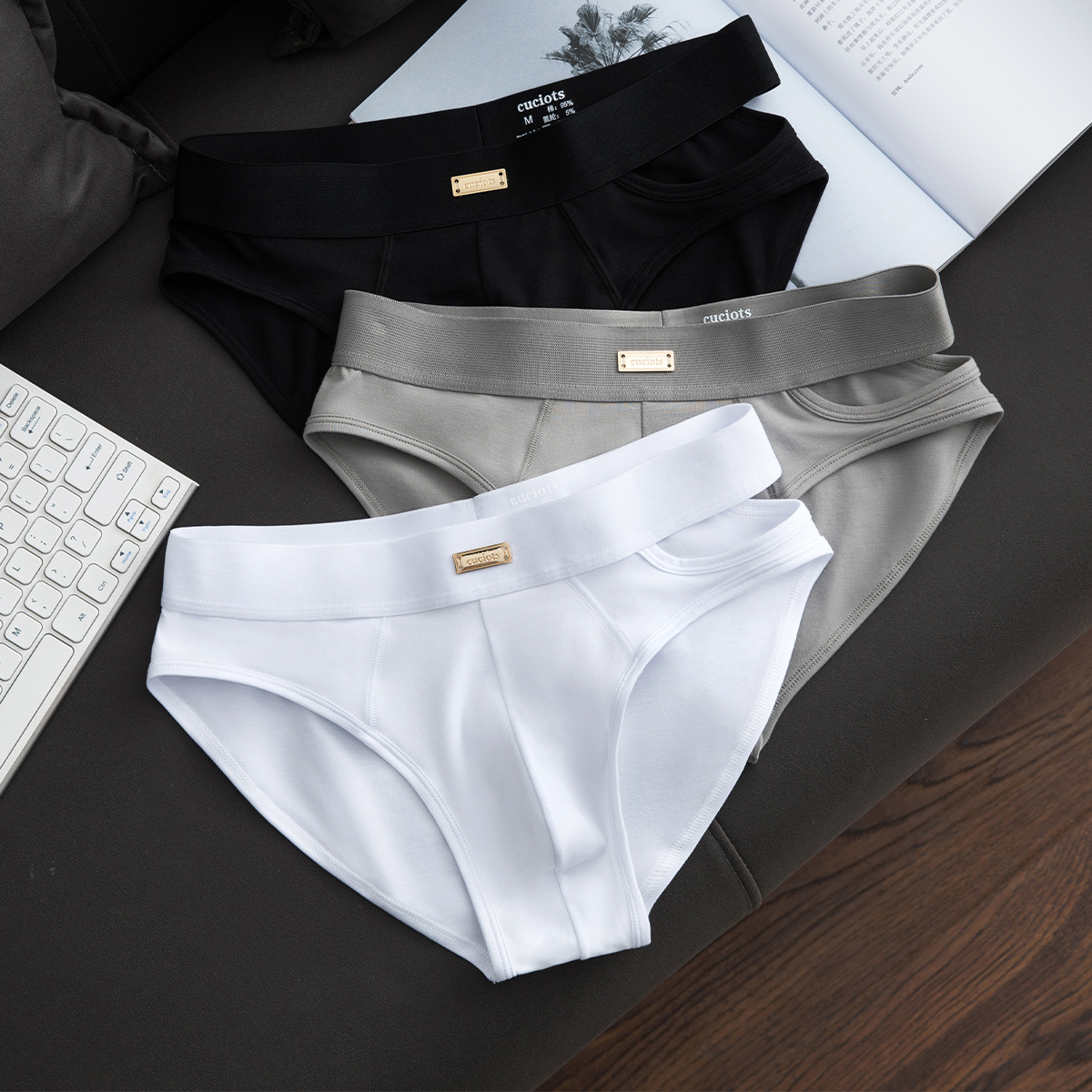 New Original Underwear Men's Briefs Cotton Sexy Side Slit Hollow Men's Briefs Breathable Simple