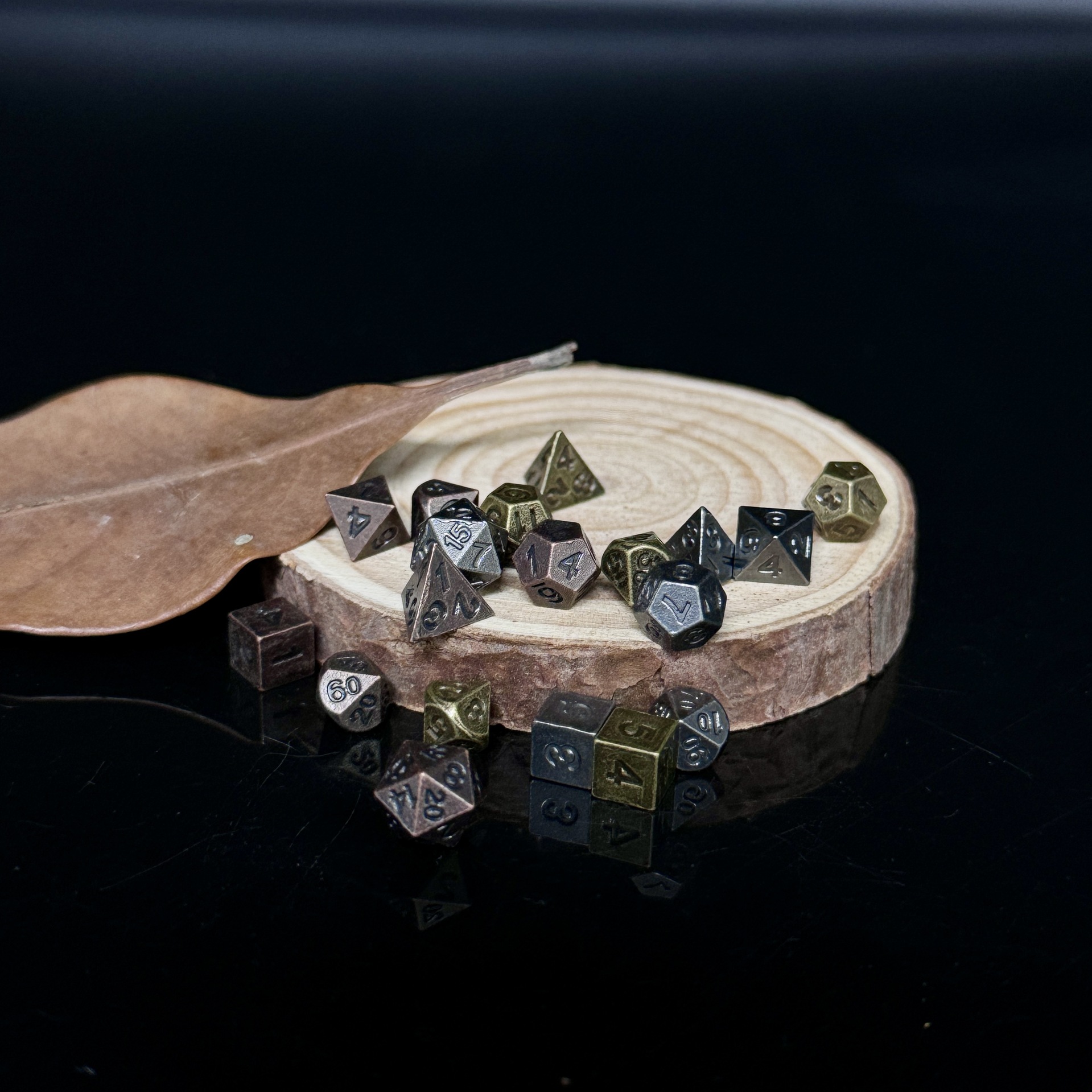 Dados de metal dragón y mazmorra dados poliédricos DND metal zinc aleación dados mini dados 6mm