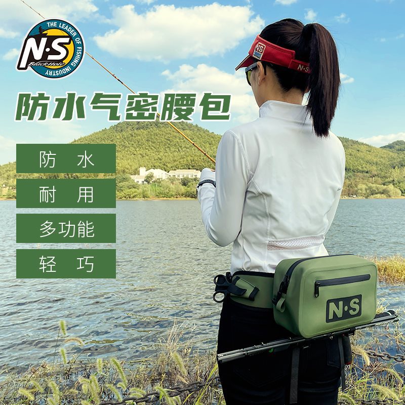 Capacious belt bag