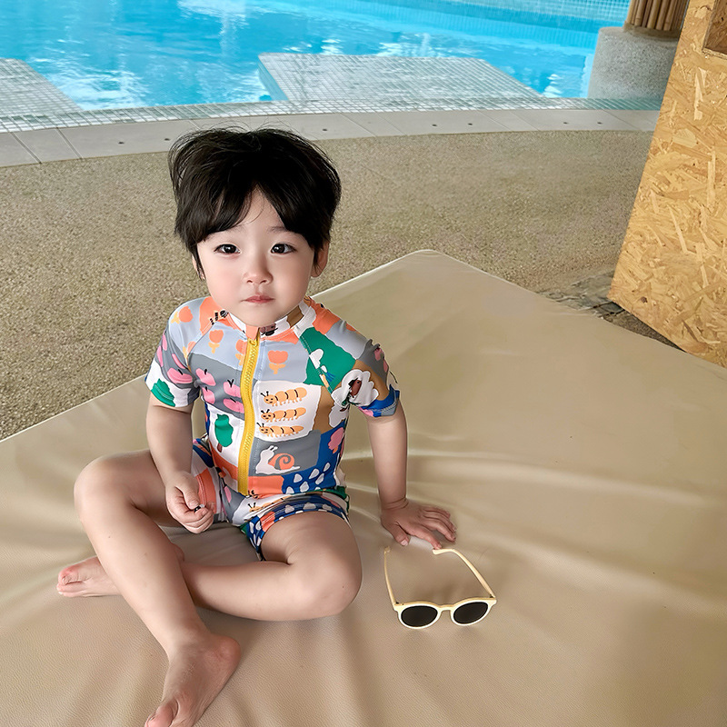 6062 # 여러 가지 빛깔의 수영복