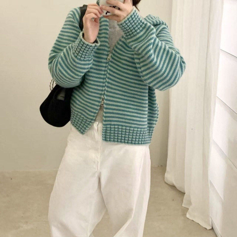 Korean Style Contrasting Color Striped Hooded Zipper Knitted Cardigan Jacket Autumn and Winter New Fashion Versatile Lazy Style Sweater for Women Korean Style Contrasting Color Striped Hooded Zipper Knitted Cardigan Jacket Autumn and Winter New Fashion Versatile Lazy Style Sweater for Women
