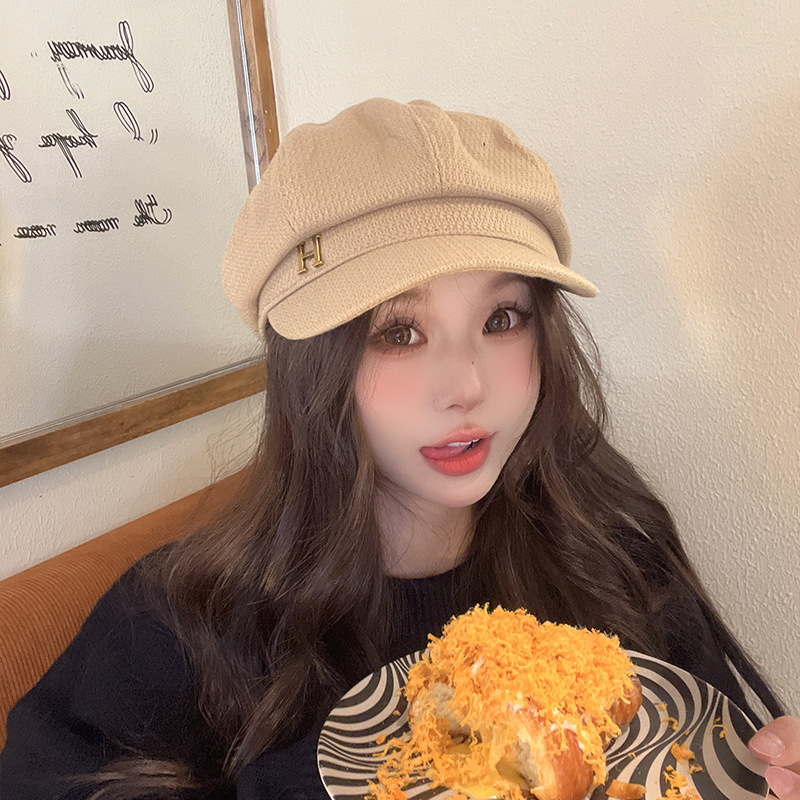 Hat women's autumn and winter small plaid beret Korean style metal small logo all-match painter hat wide brim face-looking small octagonal hat