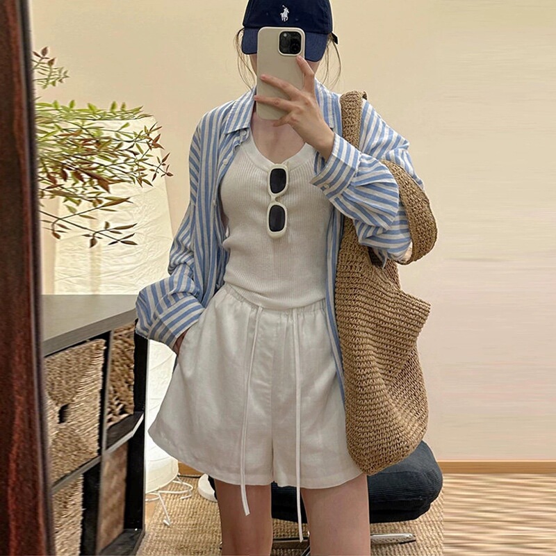 White Korean-Style Simple Elastic Shorts, Casual and Fashionable, High-Waisted, Loose-Fitting, Body-Covering, Women's Summer Wide-Leg High-Street Trendy Shorts White Korean-Style Simple Elastic Shorts, Casual and Fashionable, High-Waisted, Loose-Fitting, Body-Covering, Women's Summer Wide-Leg High-Street Trendy Shorts