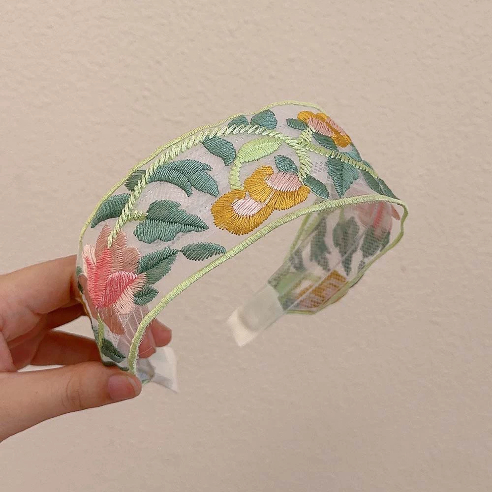 Headband, embroidered Chinese-style floral fresh hair accessory, universal fit, 8×8×1 cm