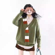 设计感围巾V领条纹长袖针织衫女2024秋冬慵懒风中长款宽松上衣ins