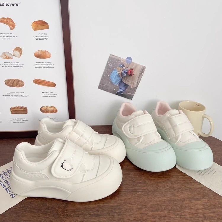 Hermosos zapatos blancos de fondo grueso para estudiantes de niñas 2026 primavera y verano nuevos zapatos de pan de velcro con faldas image 5