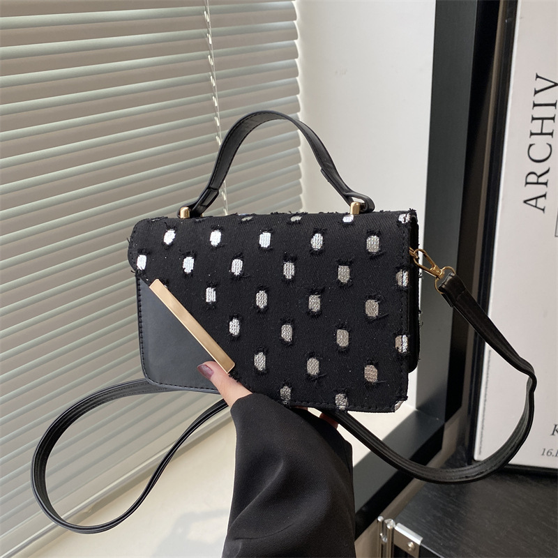 Bolsos transfronterizos para mujer 2024 nuevo denim de moda de moda casual colorida cadena de todo fósforo bandolera pequeño bolso cuadrado