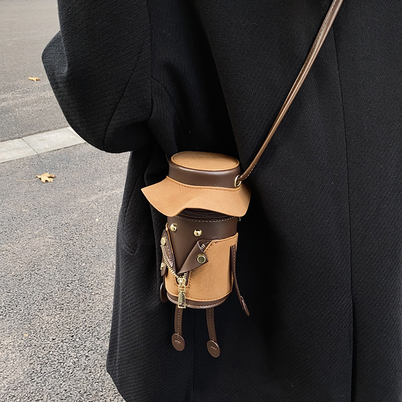 Dracula-Style Trendy Small Bag for Women, New on Xiaohongshu, Unique and Cute, Niche Internet Celebrity Girl's Crossbody Phone Bag