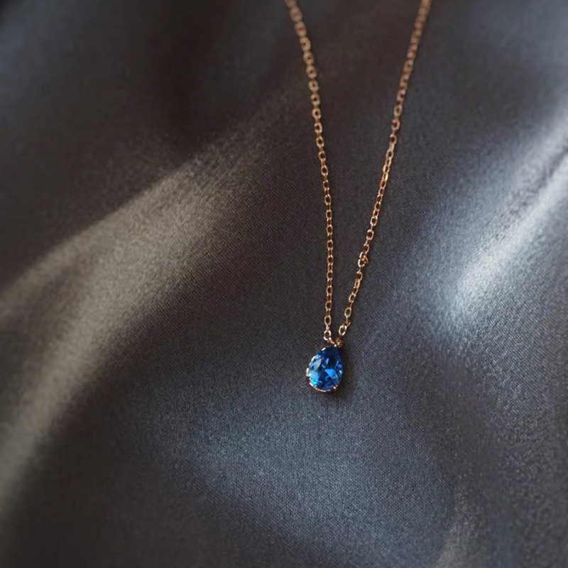 Colar de pérolas elegante para mulher com fecho magnético_voghion.com