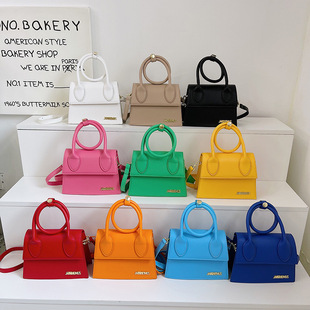 ����Ů2026�¿���Q���ͷ��w�������������|�Іμ�б���bag