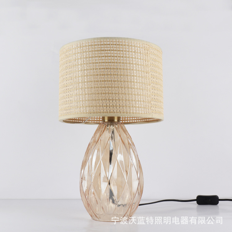 Fabricante de lámpara de paja lámpara de mesa de vidrio de venta directa hotel lámpara de mesa de decoración del hogar