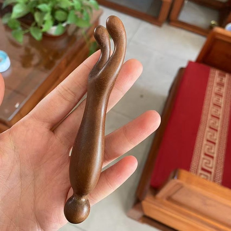 カエルの目のマッサージ器の目の周りの目の鼻のマッサージの頭の経絡の櫛の頭皮は鼻筋をかすめて目の神器の棒を保護します。|undefined