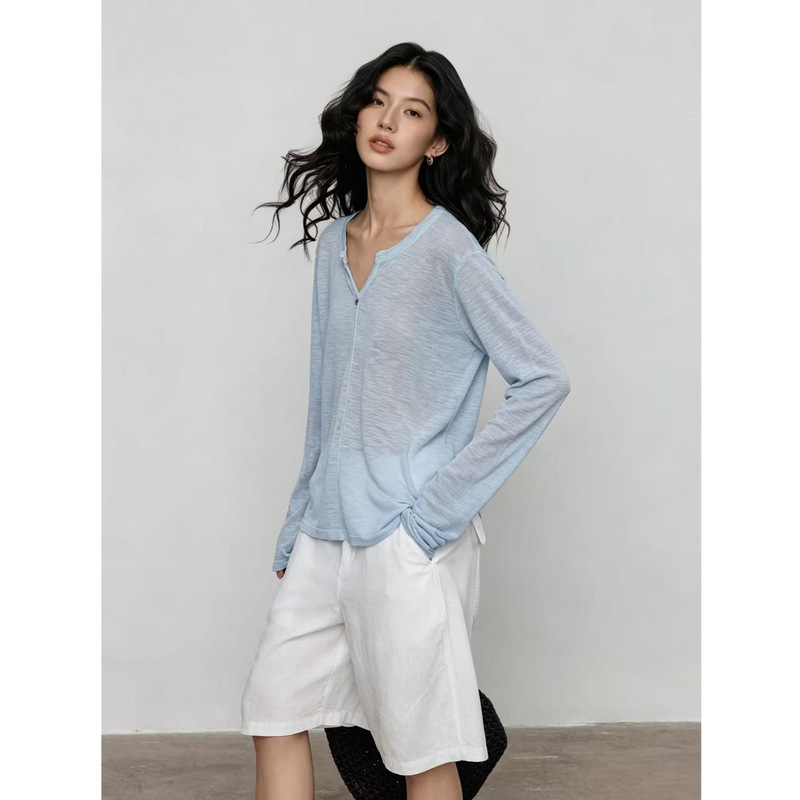V-Neck Long-Sleeve Loose and Comfortable Sun-Protective Thin Cover-Up Shirt for Women, Casual Commuting Top V-Neck Long-Sleeve Loose and Comfortable Sun-Protective Thin Cover-Up Shirt for Women, Casual Commuting Top