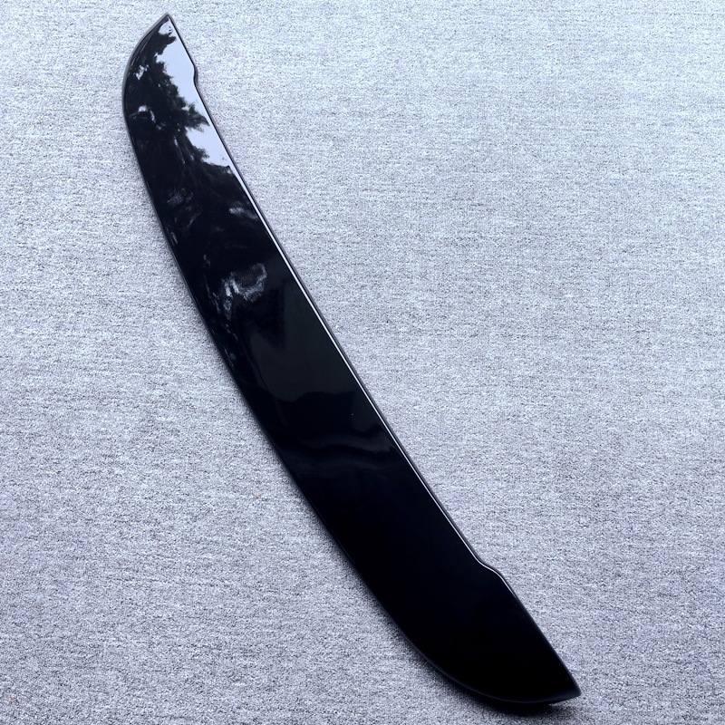 Suitable for 2016-2022 Volkswagen Kaveli T6 Modified Special No-Drill Paint-Coated Rear Spoiler