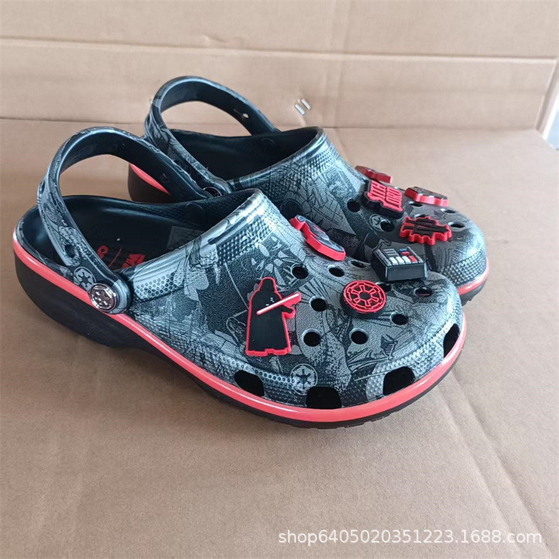 Cros Spell Return Clog Shoes Star Wars Collaboration Beach Shoes Breathable Casual Sandals 211508 Wholesale