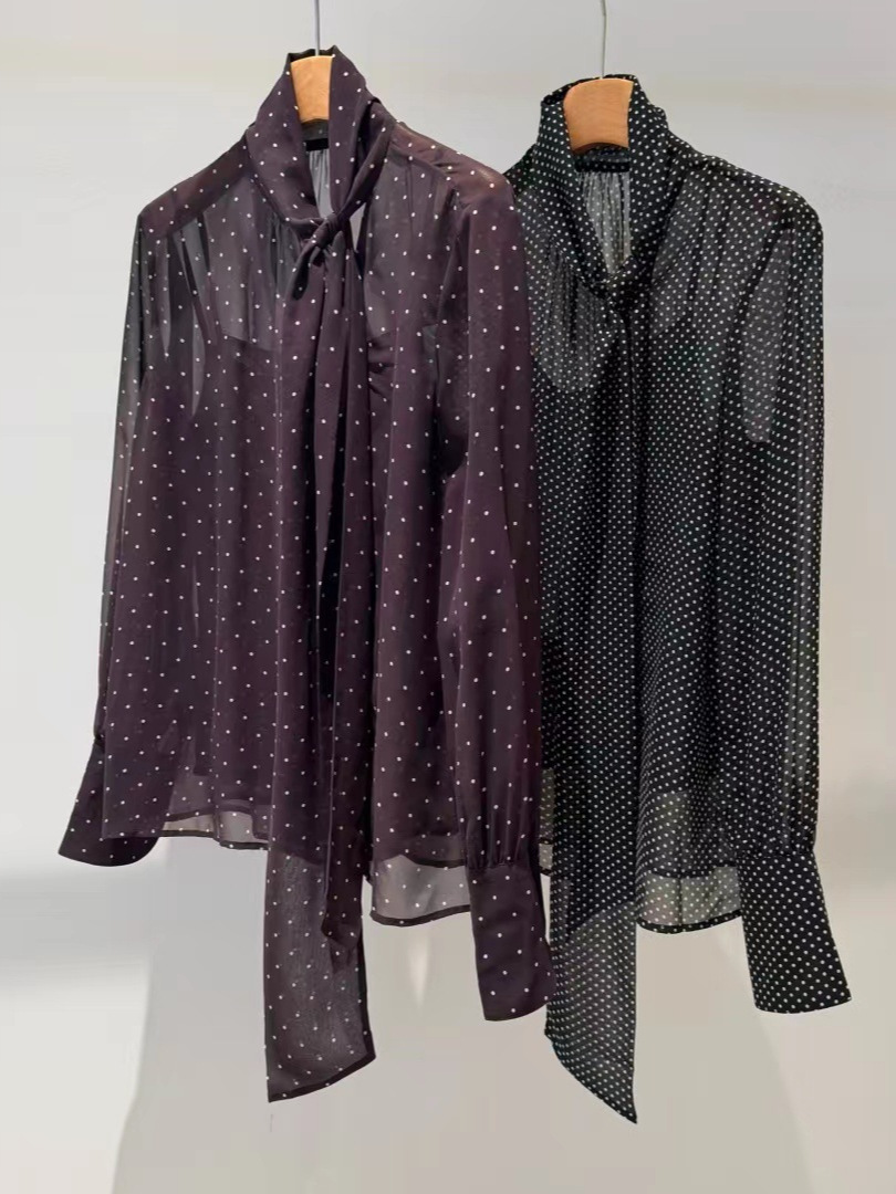 Spring elegant shirt with bow